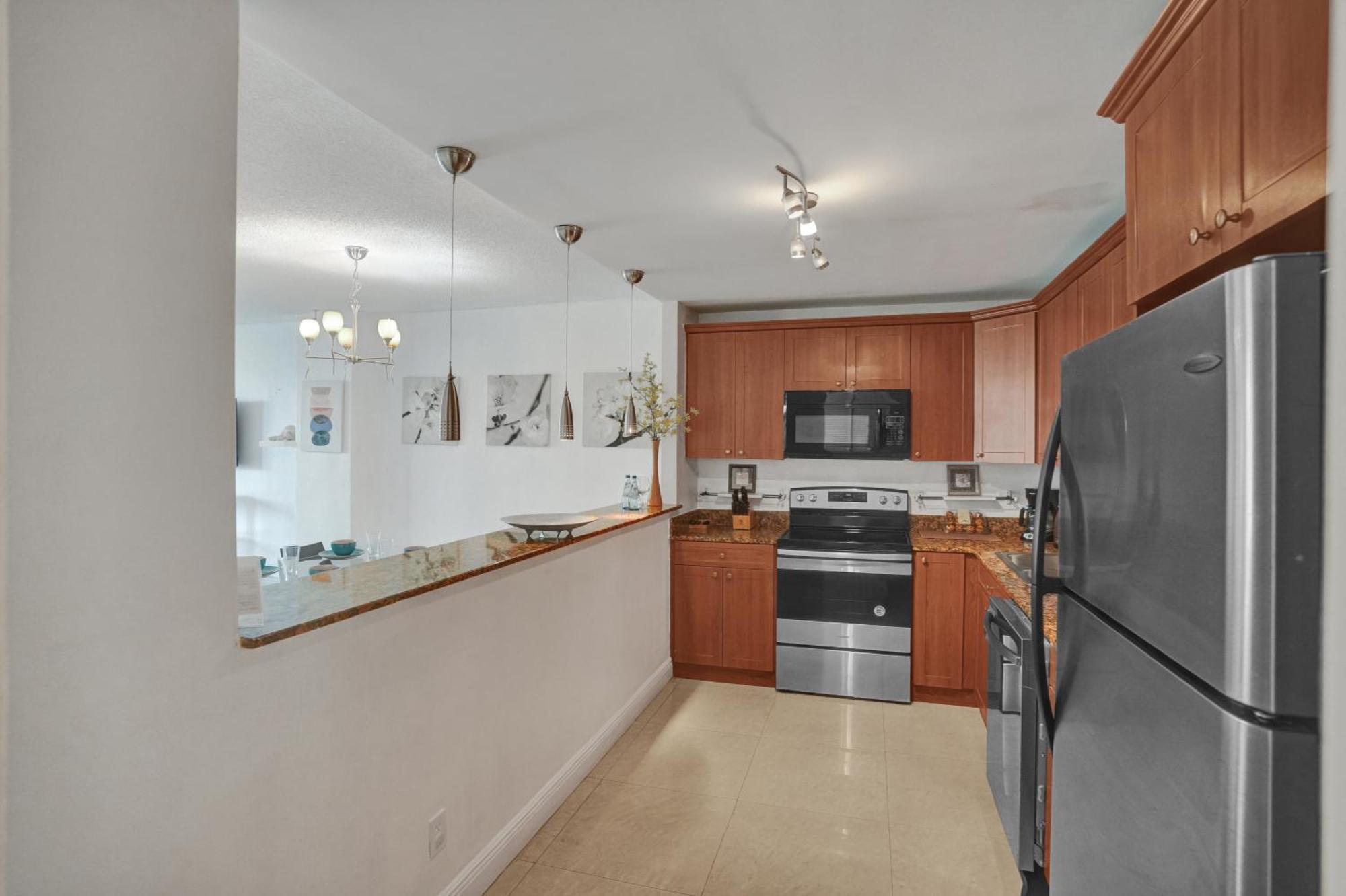 Ocean Reserve Luxury Condos Across From Sunny Isles Beach ميامي بيتش المظهر الخارجي الصورة