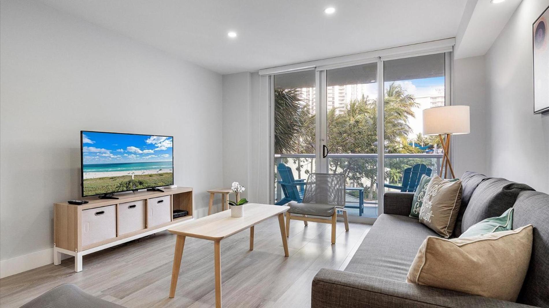 Ocean Reserve Luxury Condos Across From Sunny Isles Beach ميامي بيتش المظهر الخارجي الصورة