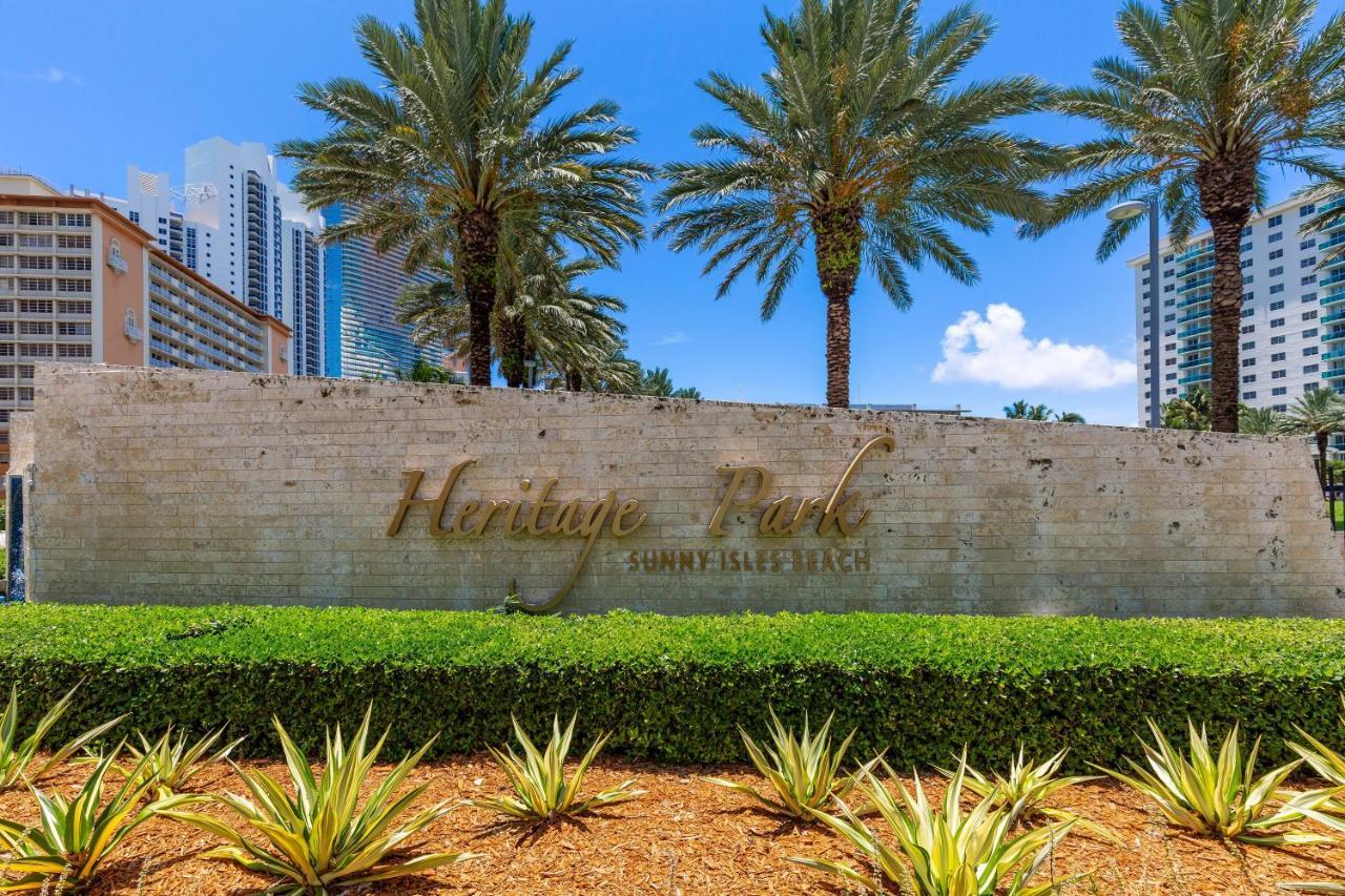 Ocean Reserve Luxury Condos Across From Sunny Isles Beach ميامي بيتش المظهر الخارجي الصورة