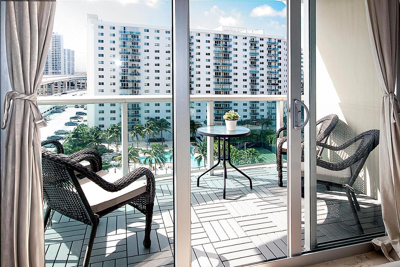 Ocean Reserve Luxury Condos Across From Sunny Isles Beach ميامي بيتش المظهر الخارجي الصورة